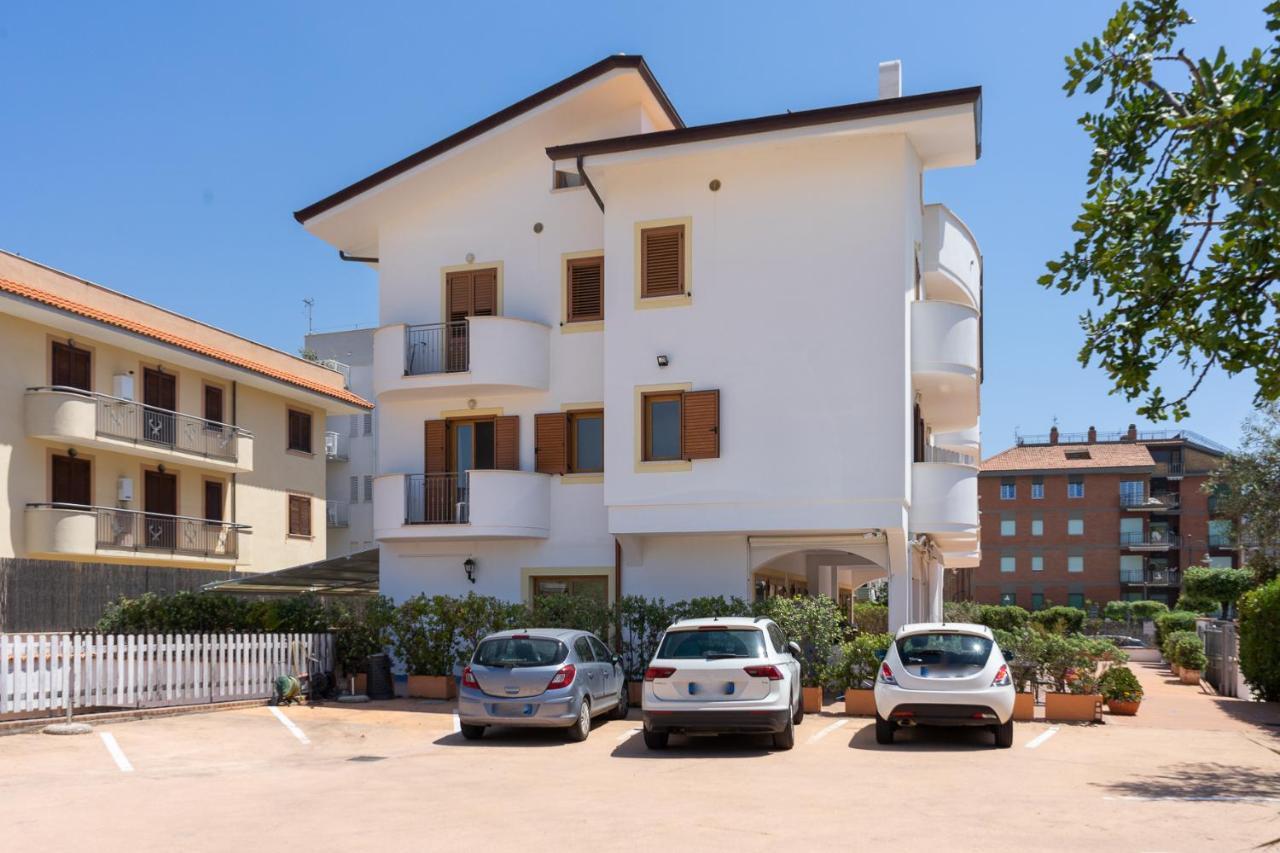 B&B Sperlonga Luaran gambar
