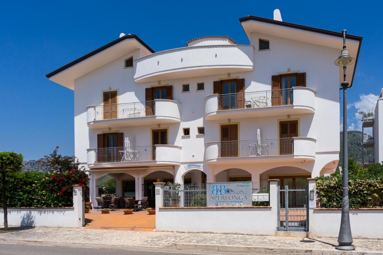 B&B Sperlonga Luaran gambar