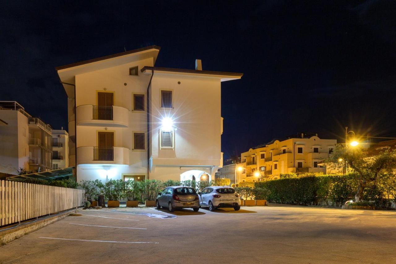 B&B Sperlonga Luaran gambar